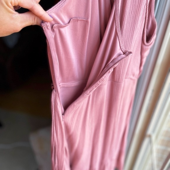 ⬇️ Mossimo Ruffle Cocktail Dress - Picture 8 of 9